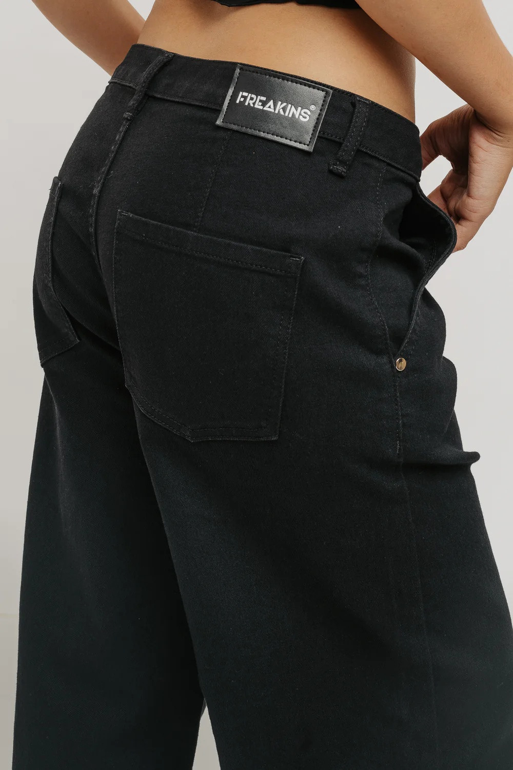 True Black Women's Wide Jeans